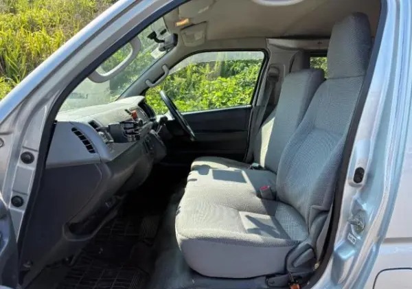 Toyota Hiace-Van