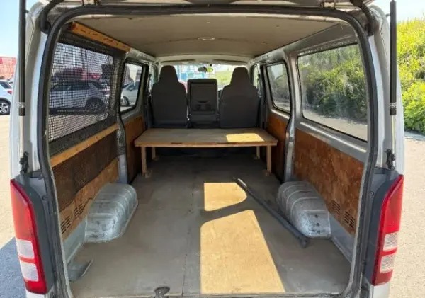 Toyota Hiace-Van